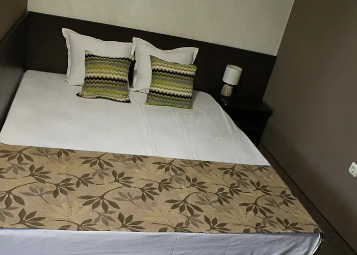 Lazur بيت ضيافة 3*